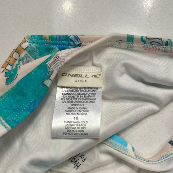 Tropical Print Bikini Set - Picture 4 of 5